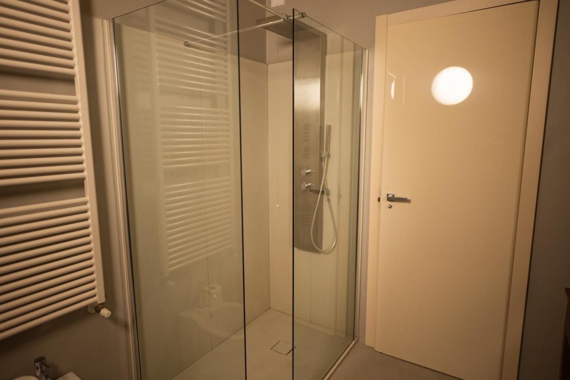 Suite N7 - Rifugio D'Epoca Con Posto Auto Brescia Luaran gambar